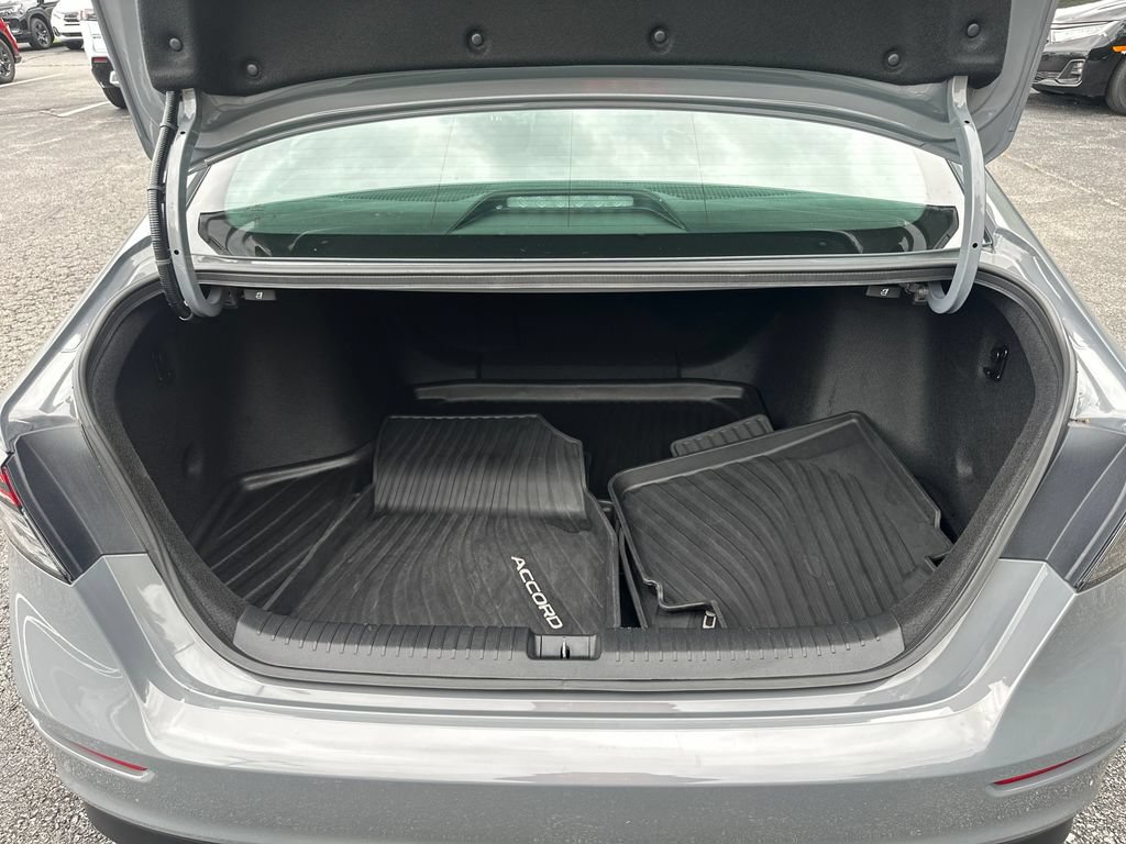 Used 2025 Honda Accord Sport image 28