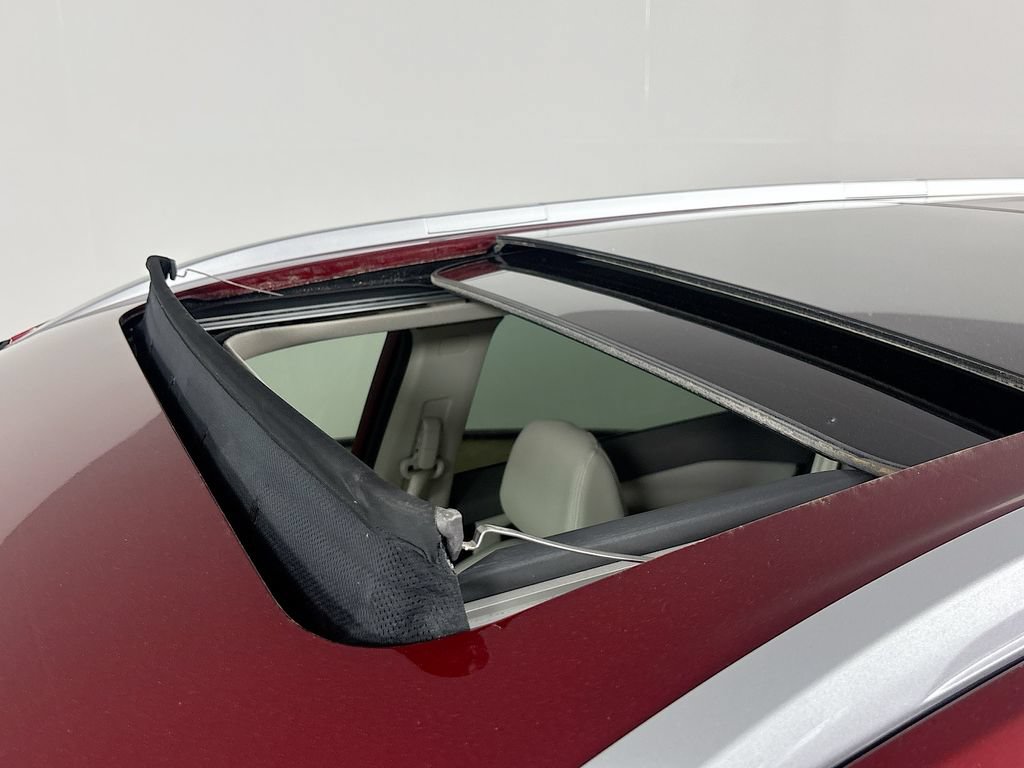 Used 2023 Nissan Rogue SL FWD image 14