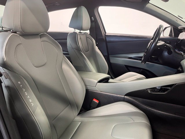 Used 2025 Hyundai Elantra Limited FWD image 10