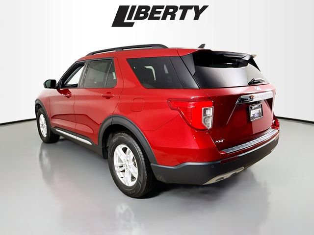 Certified 2022 Ford Explorer XLT w/ Equipment Group 202A image 5
