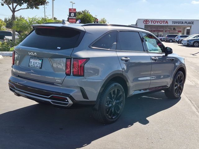 Used 2023 Kia Sorento SX AWD/4WD image 8