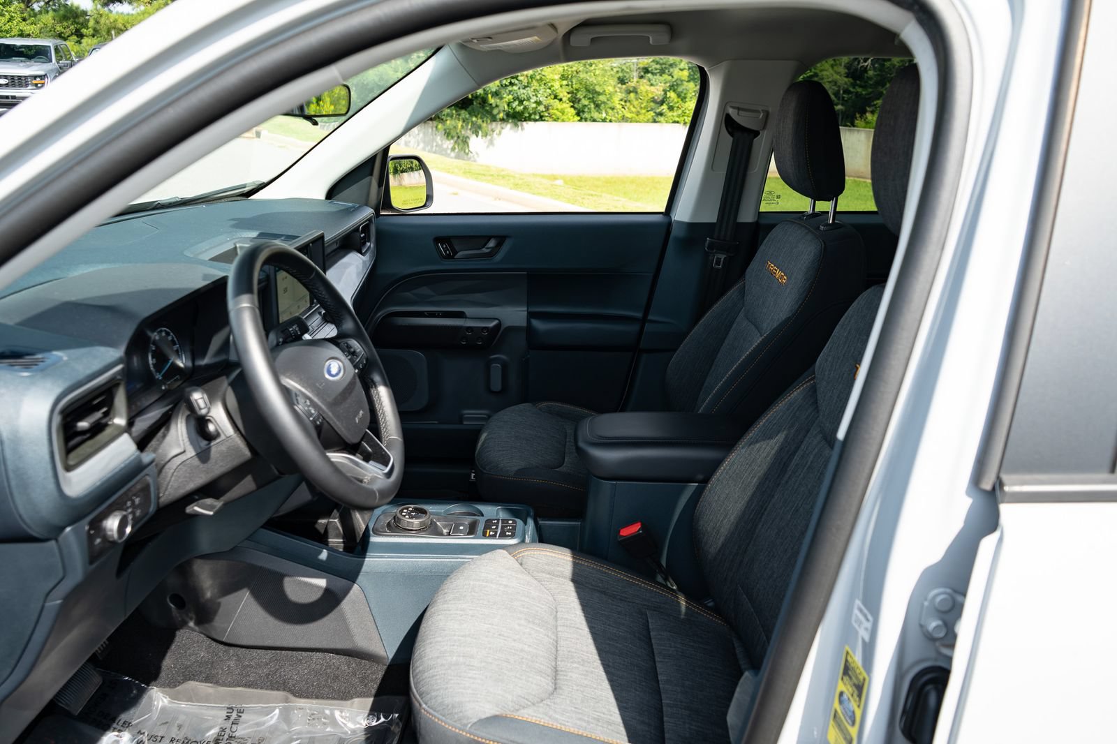 Used 2023 Ford Maverick Tremor w/ Tremor Off-Road Package AWD/4WD image 14