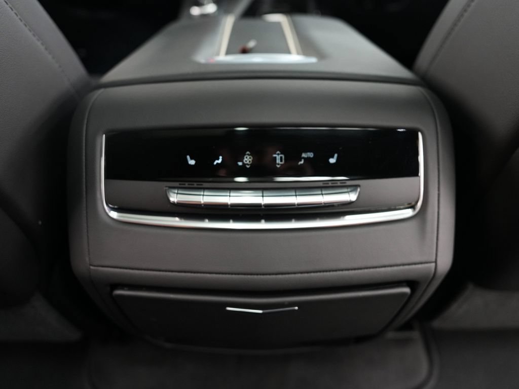 Used 2023 Cadillac Escalade ESV Sport w/ LPO, ONYX Package AWD/4WD image 38