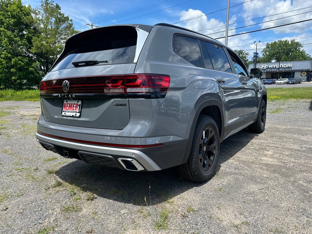 New 2026 Volkswagen Atlas Peak Edition AWD/4WD image 4