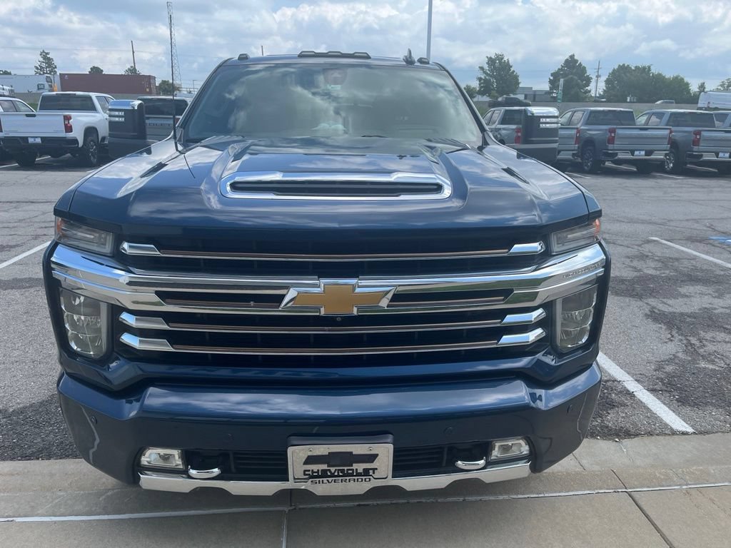 Used 2020 Chevrolet Silverado 2500 High Country w/ Z71 Off-Road Package AWD/4WD image 4