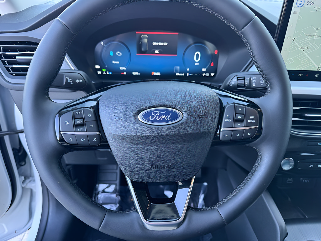Used 2025 Ford Escape Platinum w/ Premium Technology Package FWD image 21