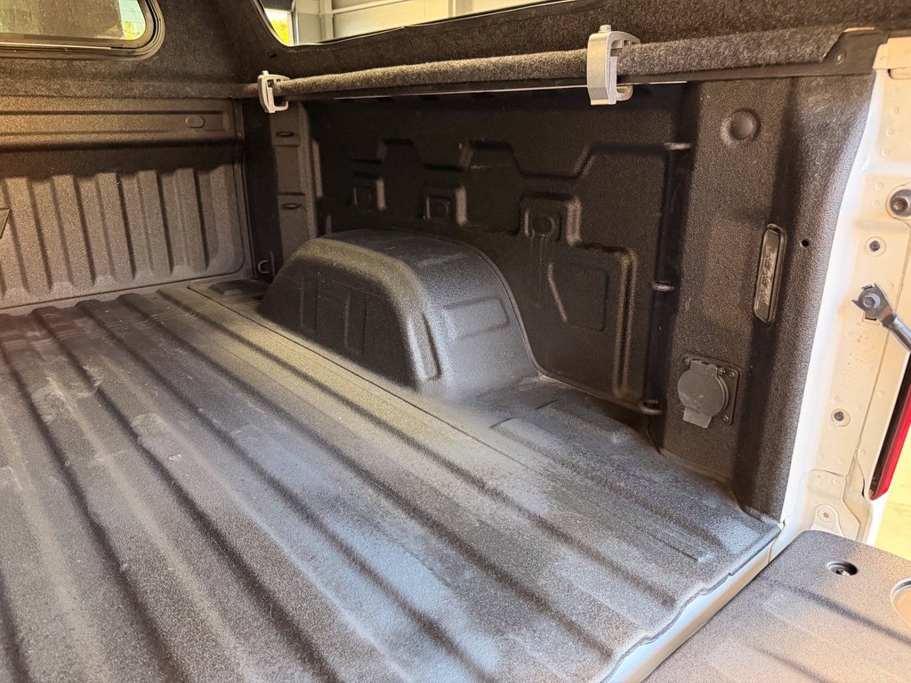 Used 2021 Chevrolet Silverado 1500 LT Trail Boss AWD/4WD image 13