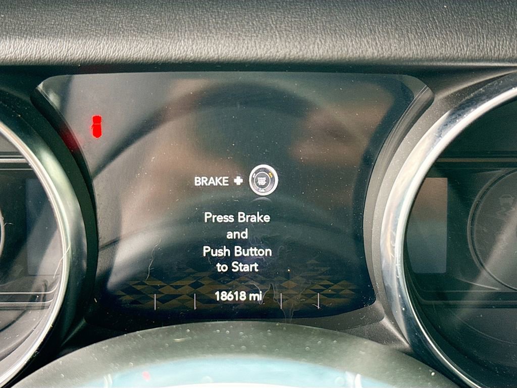 Used 2023 Jeep Wrangler Unlimited Sahara w/ Cold Weather Group image 13