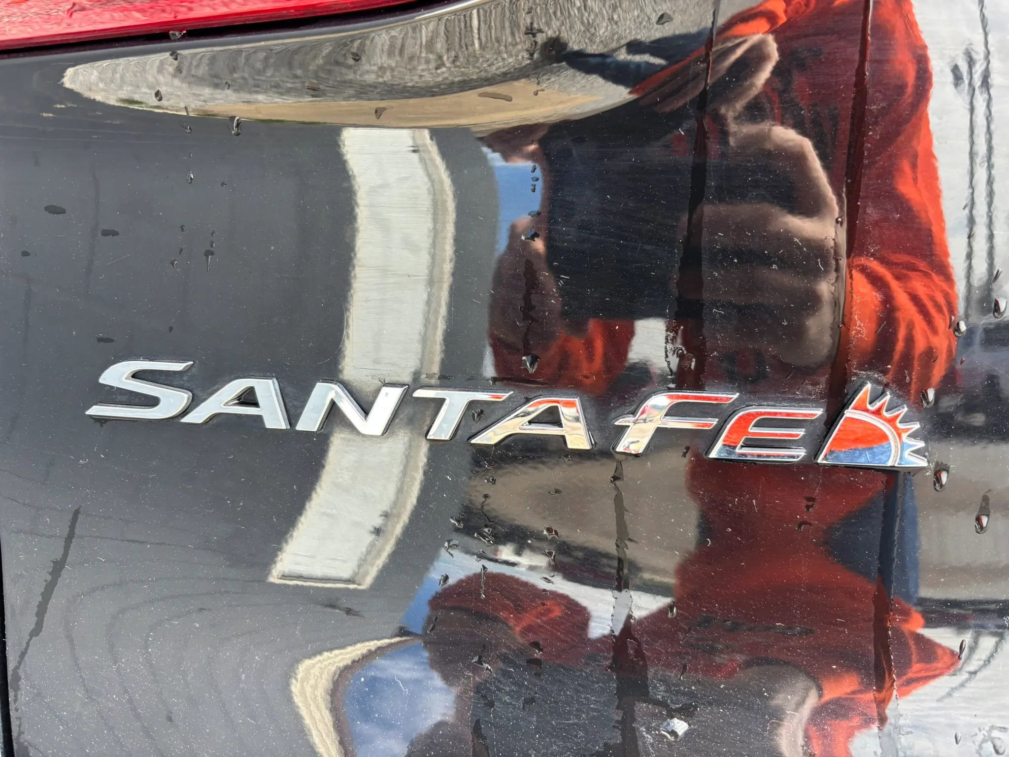 Used 2019 Hyundai Santa Fe Limited w/ Cargo Package image 12