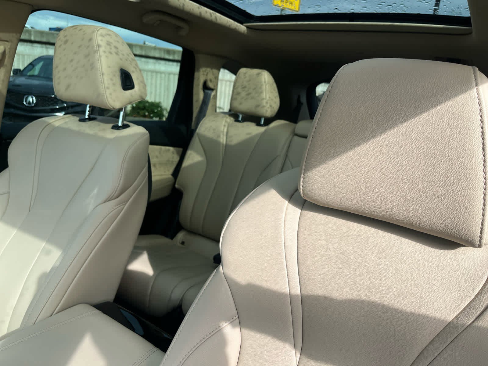 Used 2025 Acura MDX FWD image 34