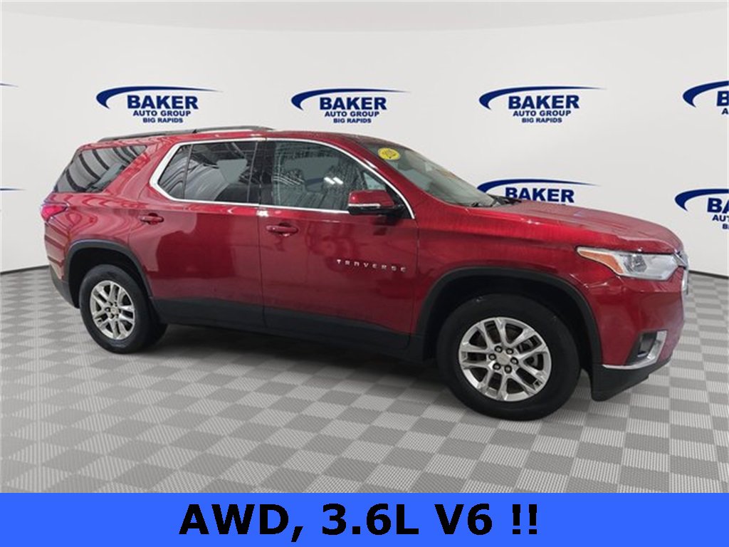 Used 2020 Chevrolet Traverse LT image 2