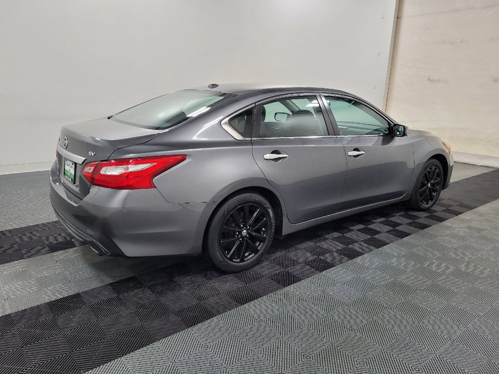 Used 2017 Nissan Altima 2.5 SV FWD image 10