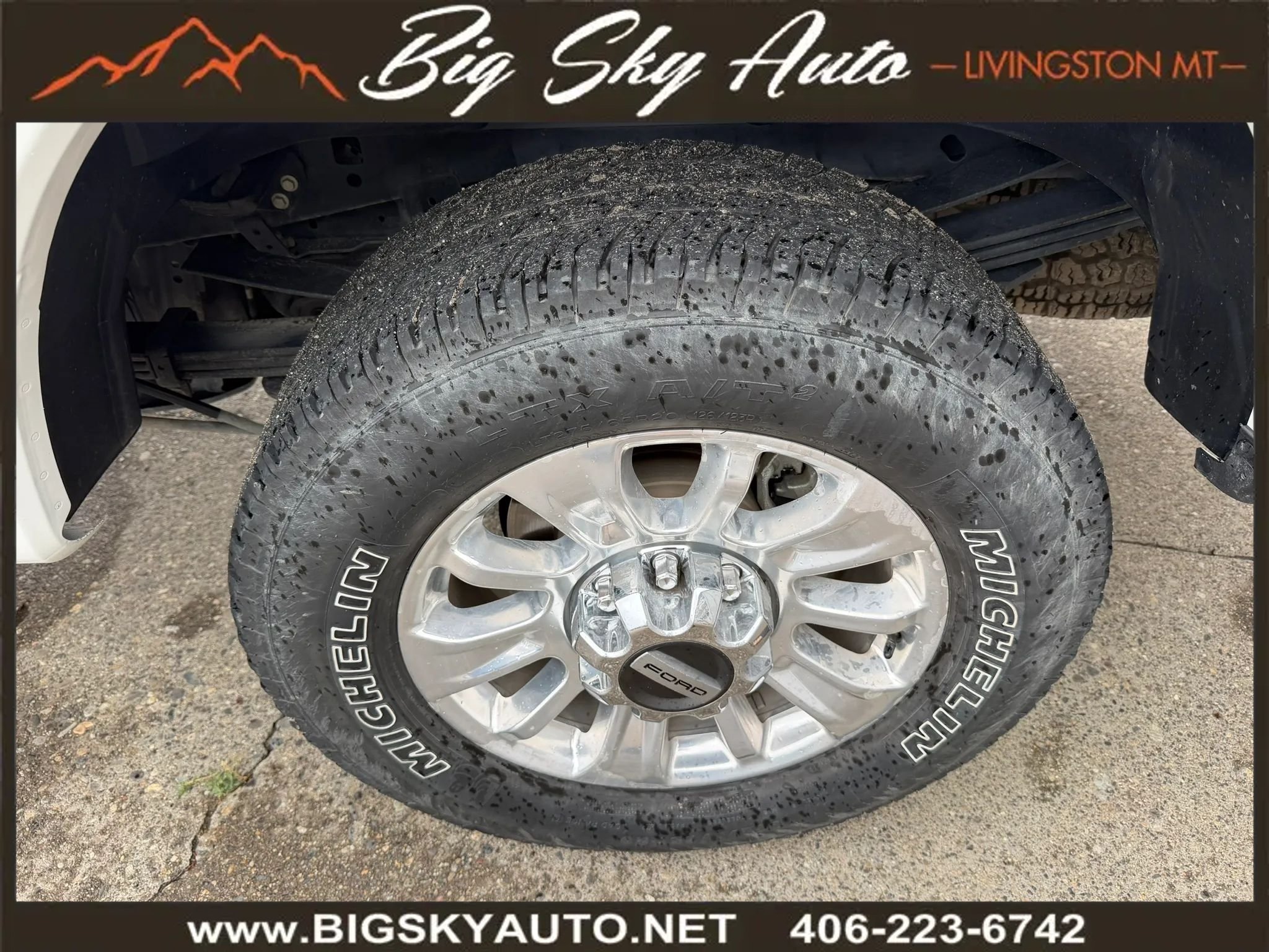 Used 2022 Ford F350 Limited w/ FX4 Off-Road Package AWD/4WD image 11