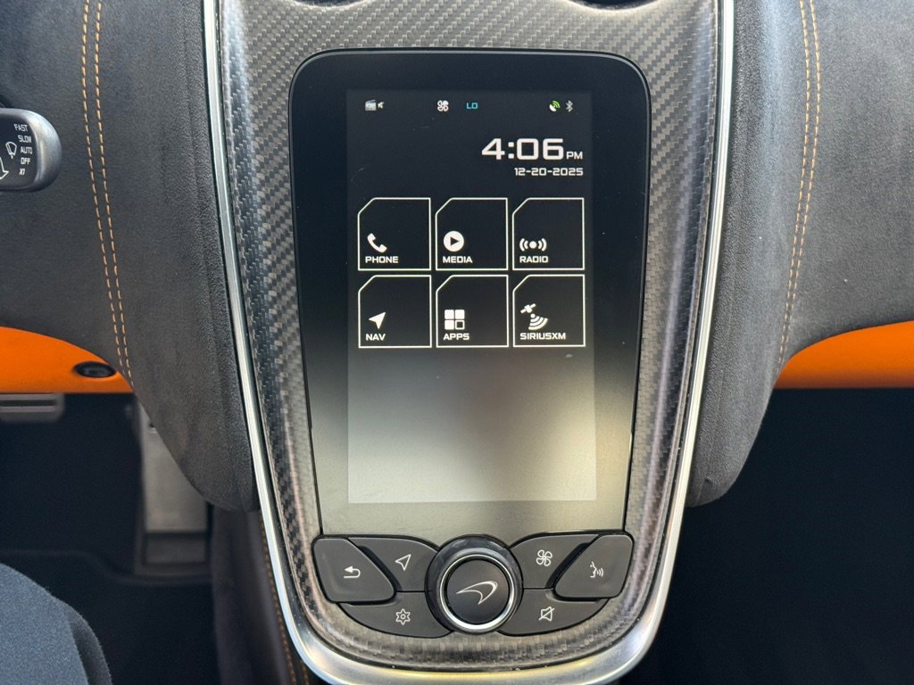 Used 2020 McLaren 570S Spider image 24