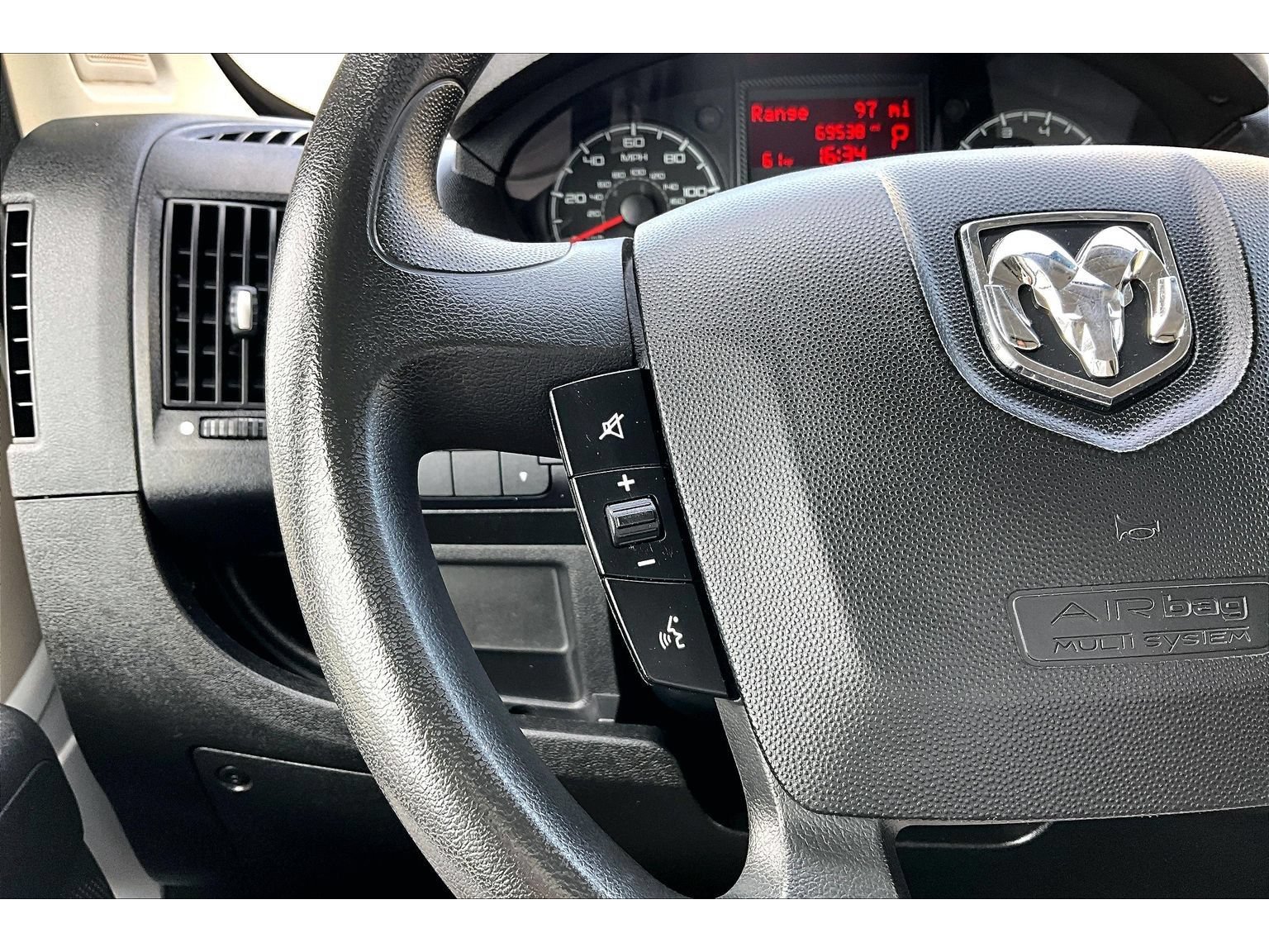 Used 2019 RAM ProMaster 1500 FWD image 9