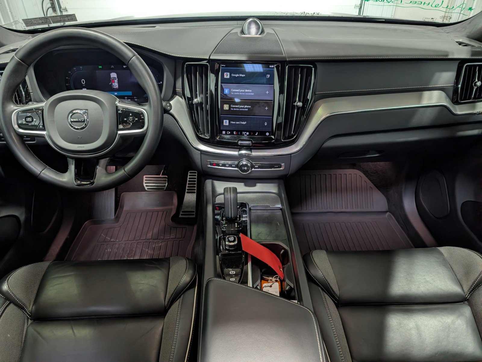 Used 2022 Volvo XC60 T8 R-Design w/ Advanced Package image 13