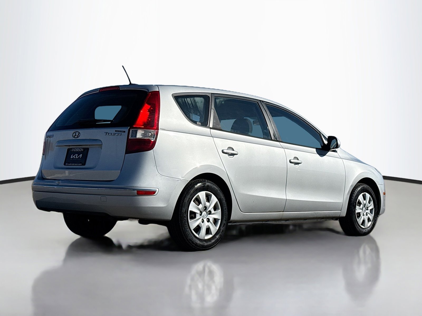 Used 2012 Hyundai Elantra GLS image 2