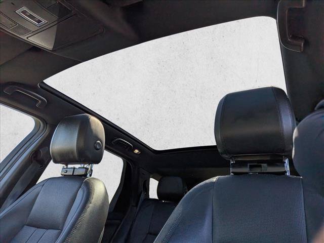 Used 2019 Land Rover Discovery Sport HSE AWD/4WD image 16