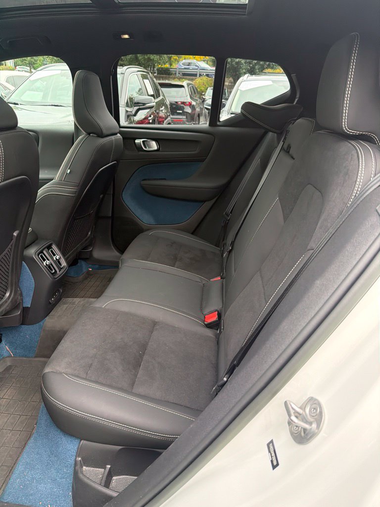 Certified 2023 Volvo XC40 Recharge Ultimate AWD/4WD image 9