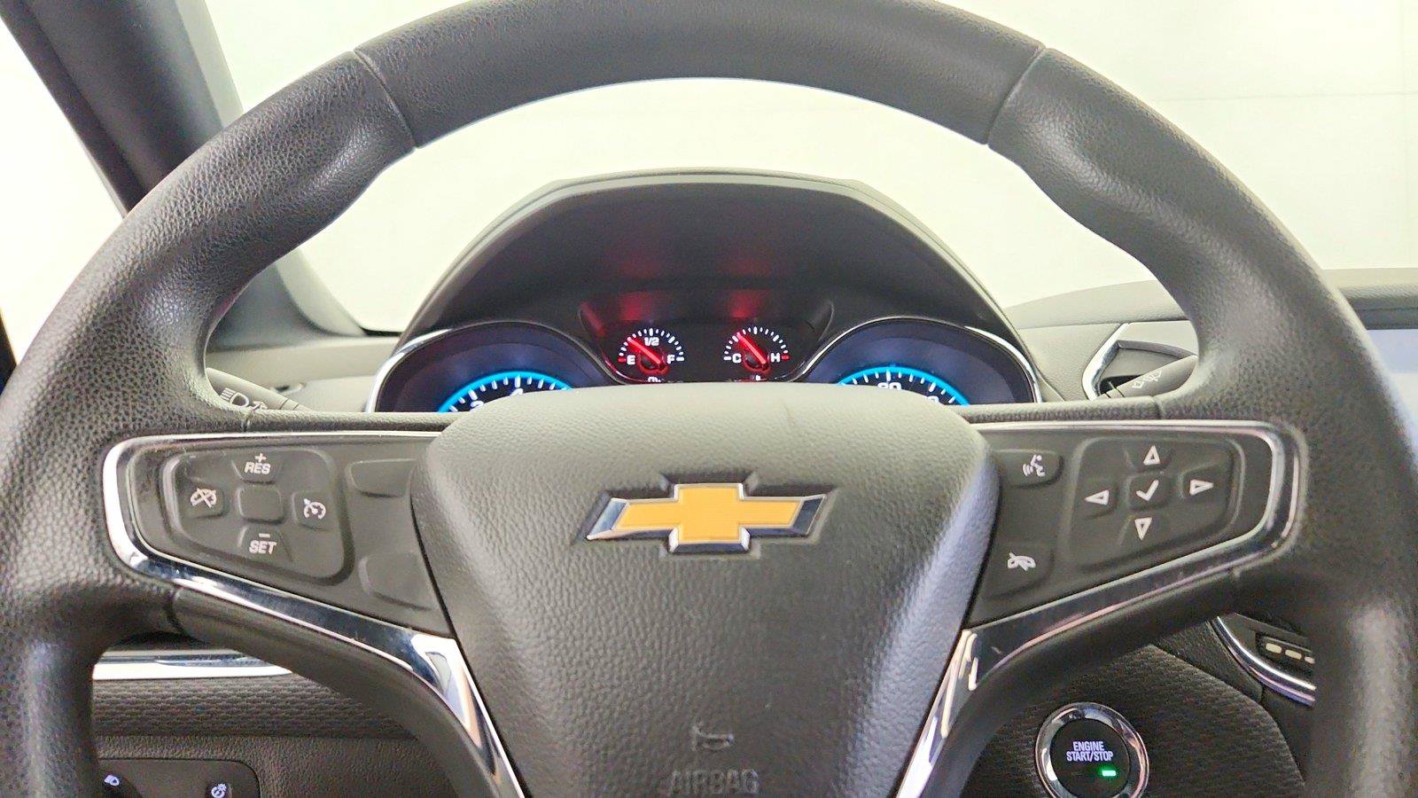 Used 2018 Chevrolet Cruze LT w/ Convenience Package FWD image 18