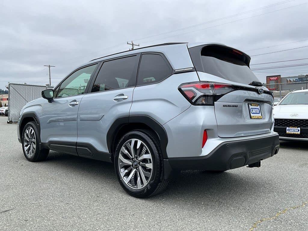Certified 2025 Subaru Forester Touring AWD/4WD image 6