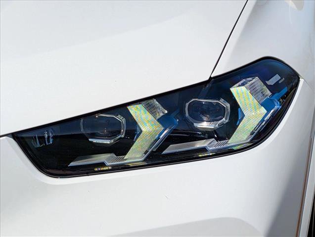 Used 2024 BMW X5 sDrive40i w/ M Sport Package image 9