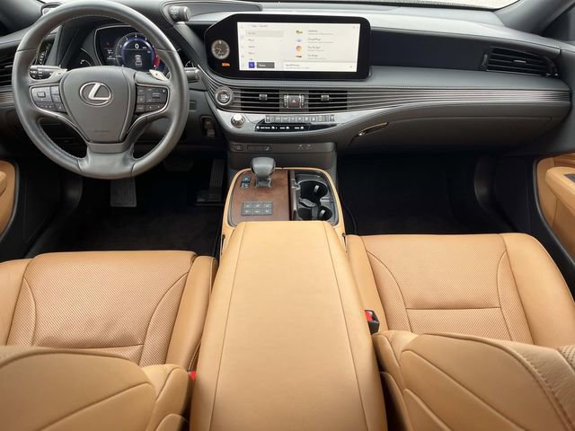 Certified 2023 Lexus LS 500 w/ Accessory Package (Z2) RWD image 14