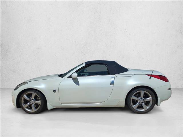 Used 2006 Nissan 350Z Touring RWD image 8