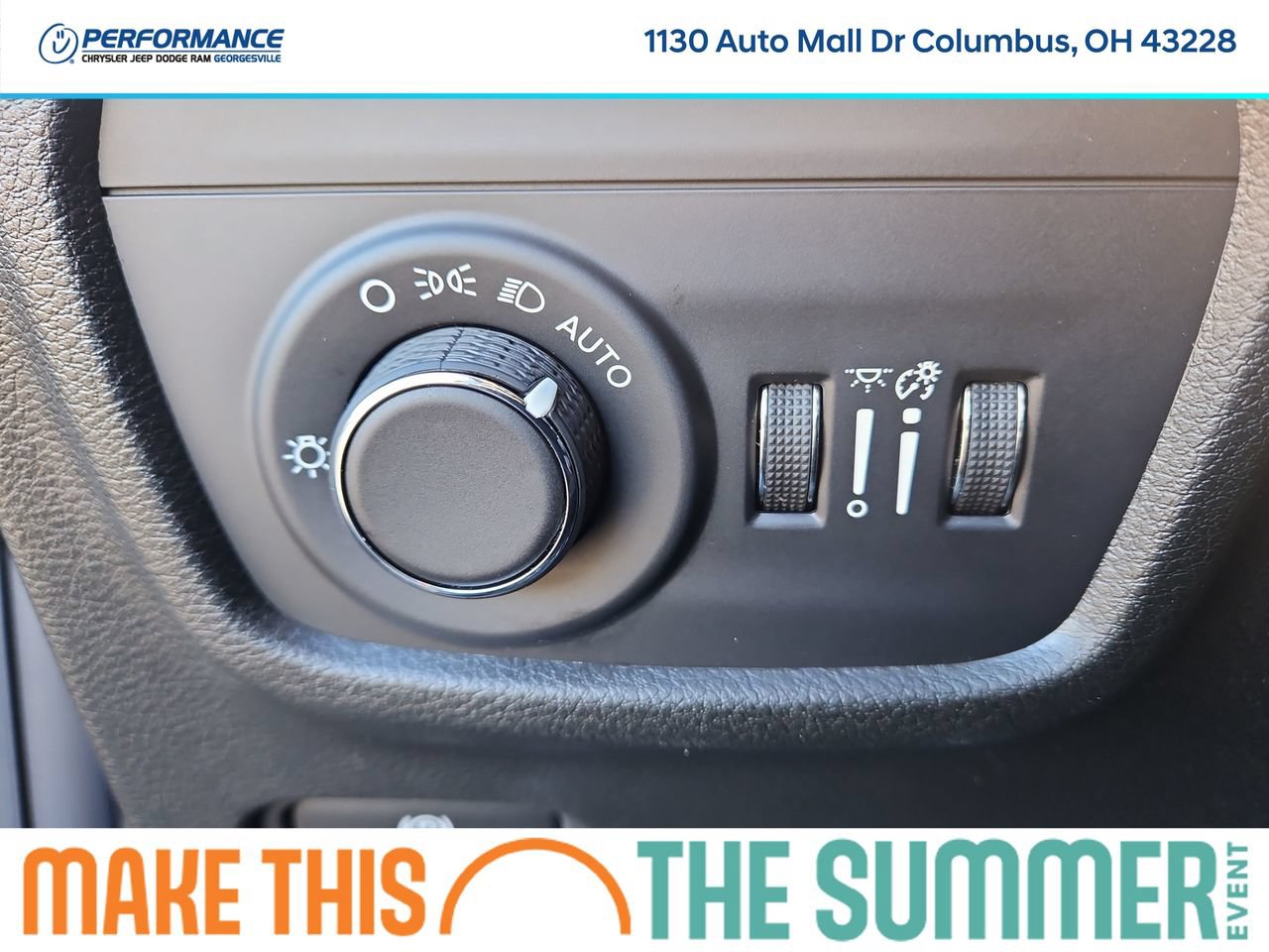New 2026 Jeep Grand Cherokee Altitude AWD/4WD image 30