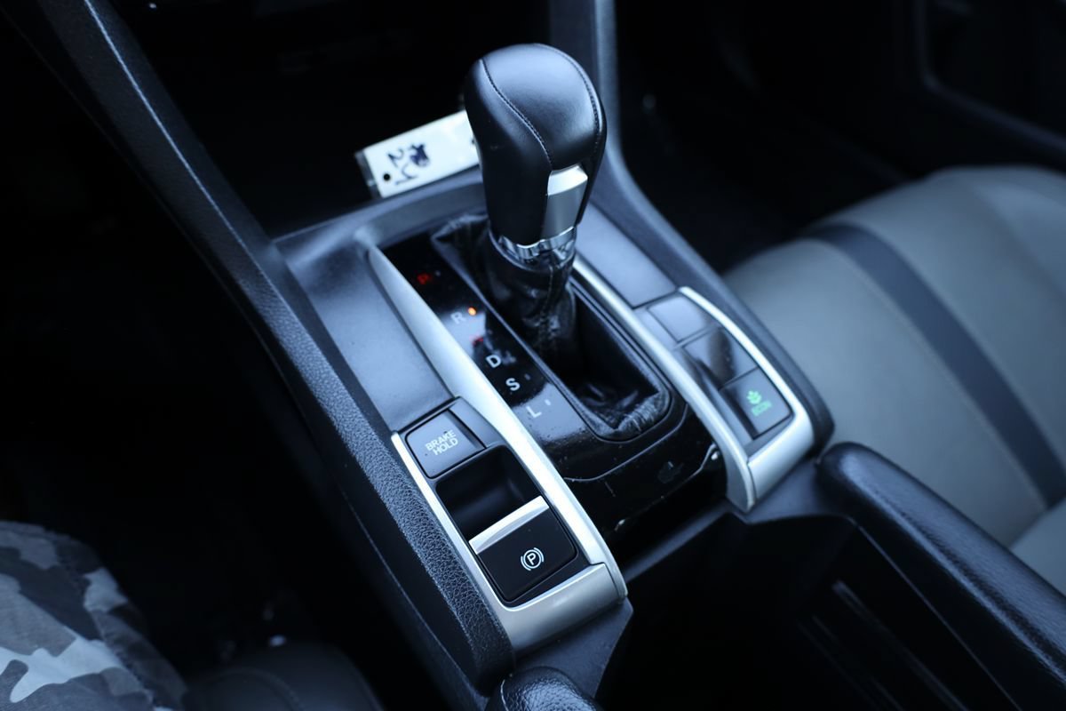Used 2016 Honda Civic Touring image 30