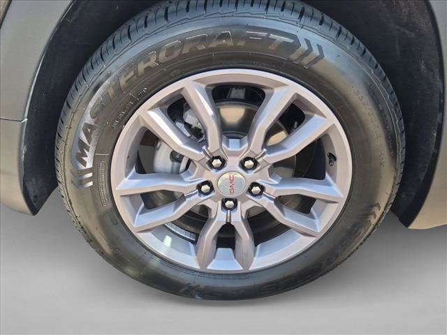 Used 2024 GMC Terrain SLT AWD/4WD image 24