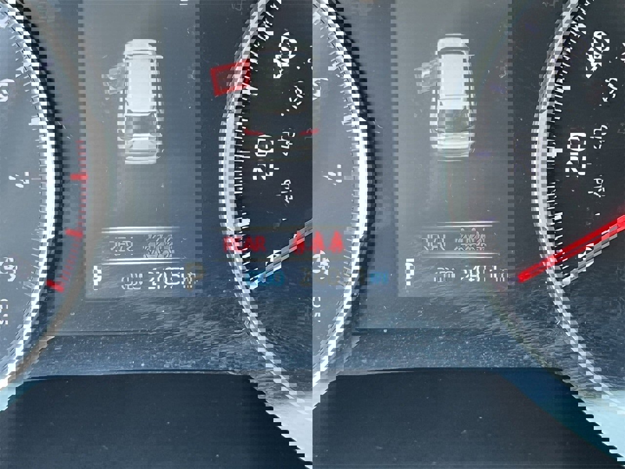 Used 2022 Toyota RAV4 LE image 13