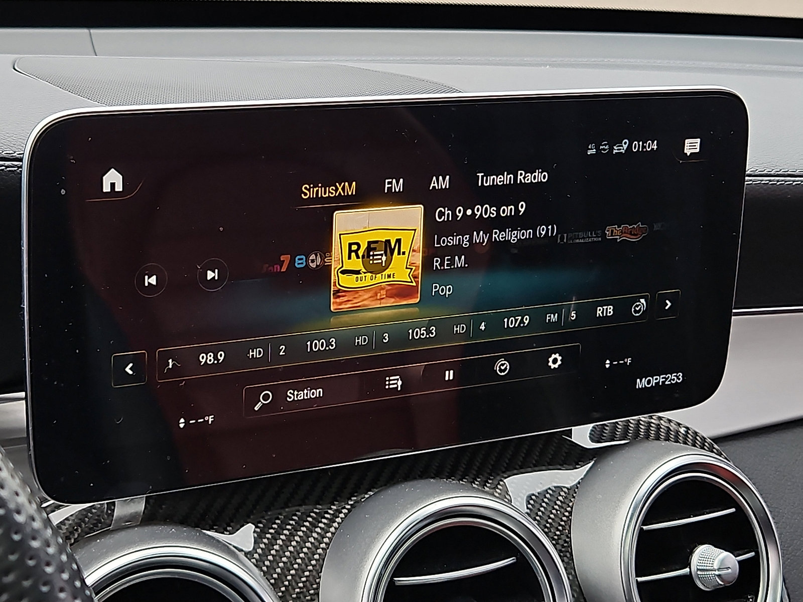 Used 2022 Mercedes-Benz GLC 43 AMG AMG GLC 43 image 18