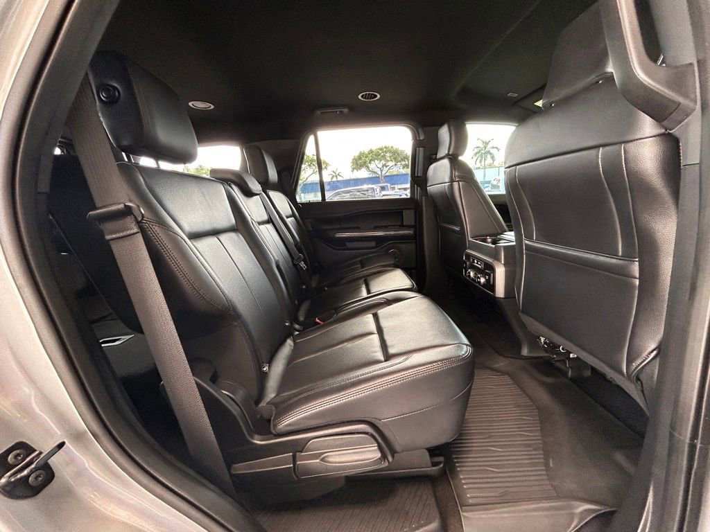 Used 2020 Ford Expedition XLT w/ Equipment Group 202A RWD image 29