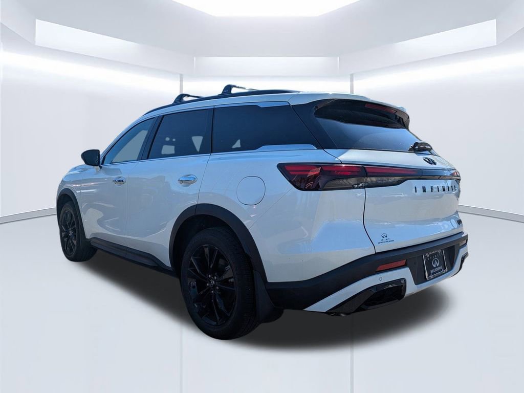 Certified 2025 INFINITI QX60 Luxe w/ Black Edition image 6