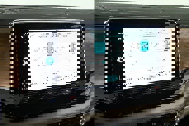 New 2026 Volkswagen Atlas SE image 16