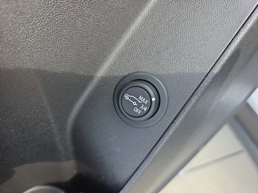 Used 2024 Chevrolet Equinox LT image 24