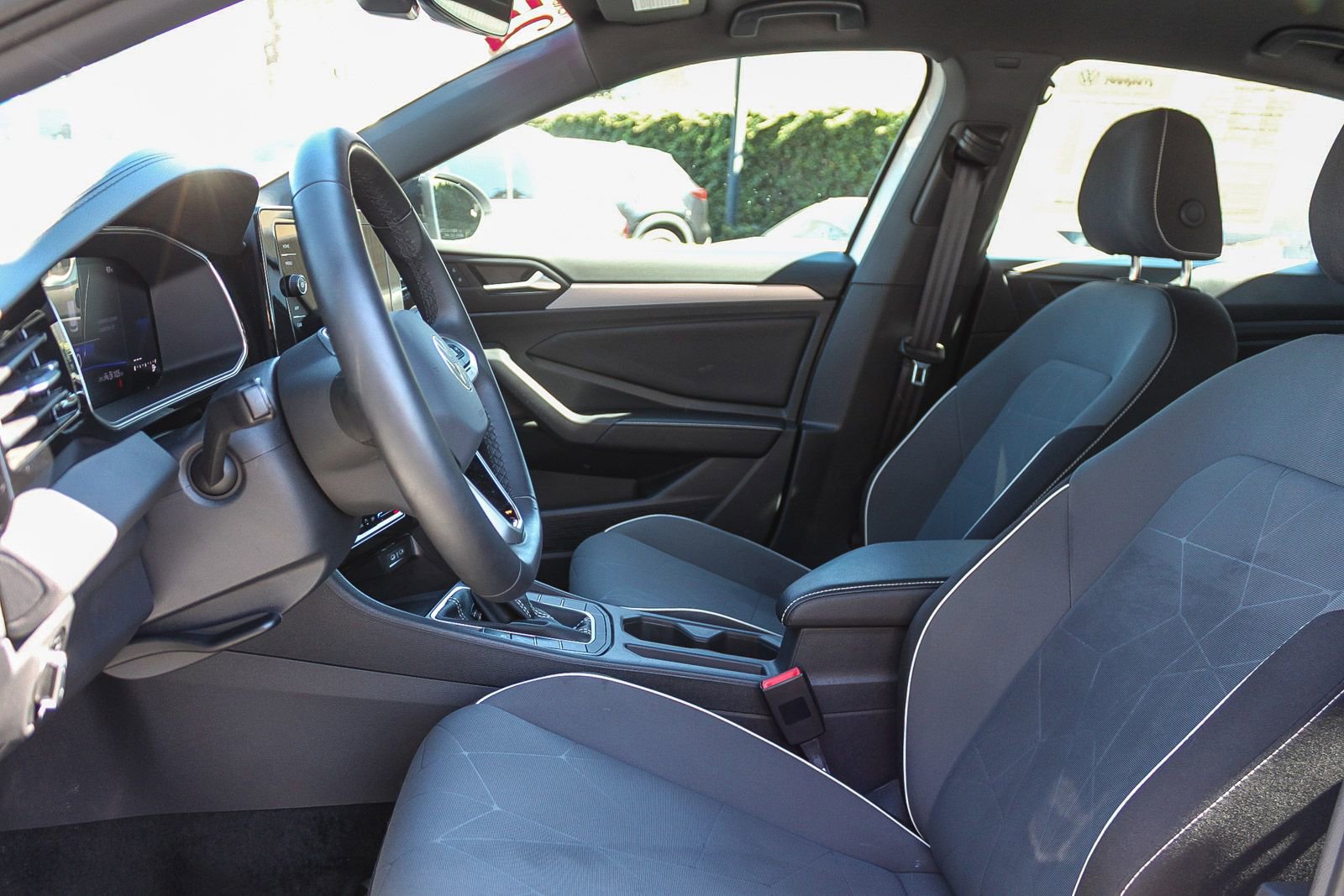 Used 2025 Volkswagen Jetta Sport FWD image 18