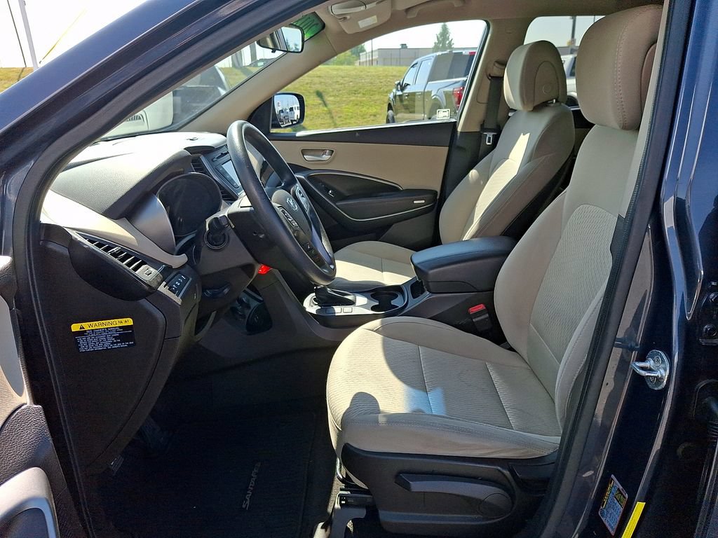 Used 2018 Hyundai Santa Fe Sport w/ Cargo Package AWD/4WD image 13