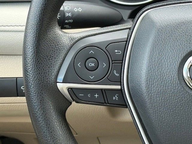 Used 2021 Toyota Camry LE image 25