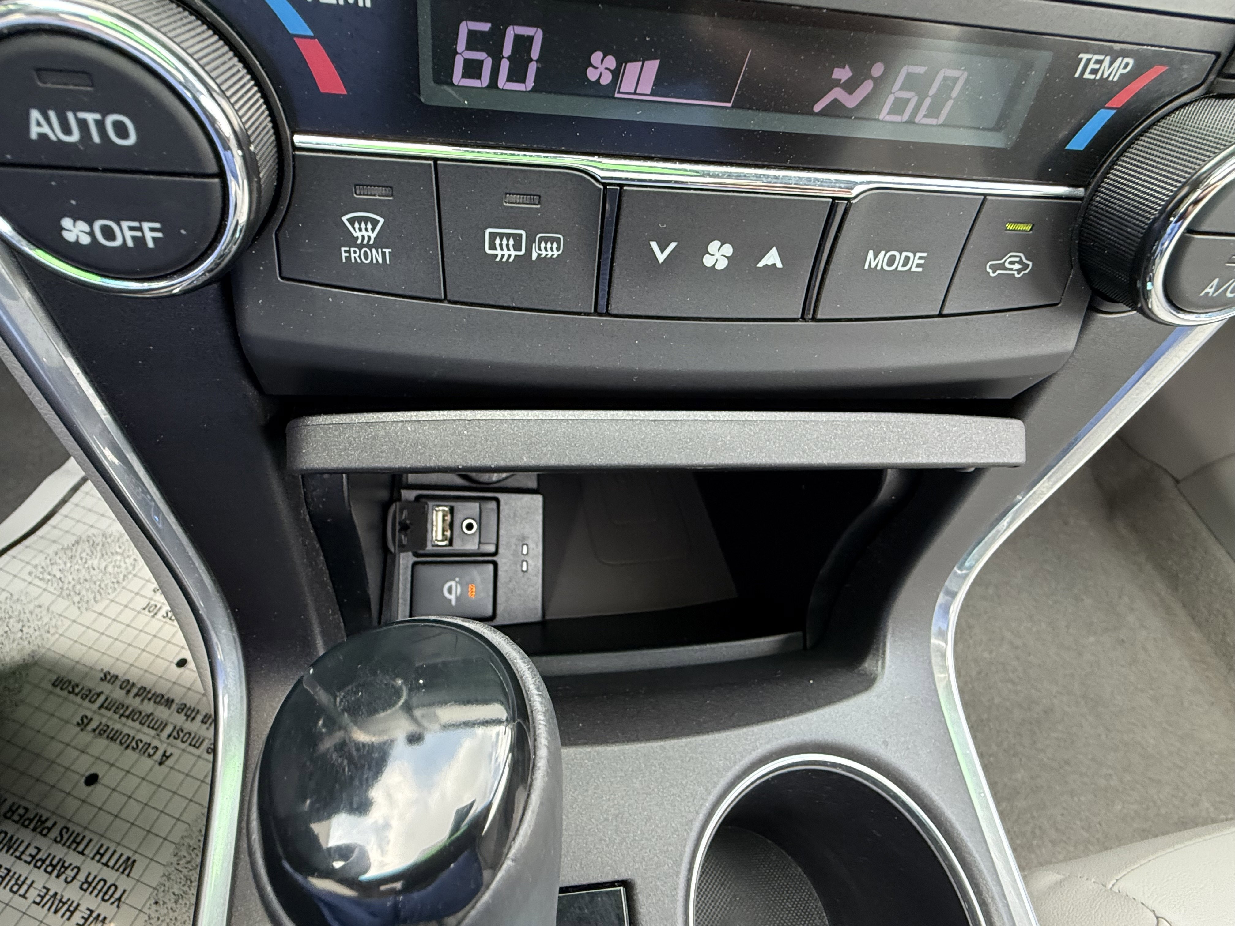 Used 2015 Toyota Camry XLE w/ Advanced Technology Package FWD image 16