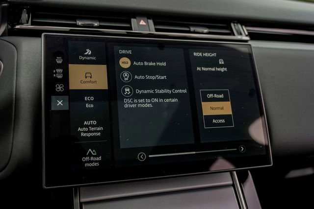 Used 2025 Land Rover Range Rover Velar S AWD/4WD image 32