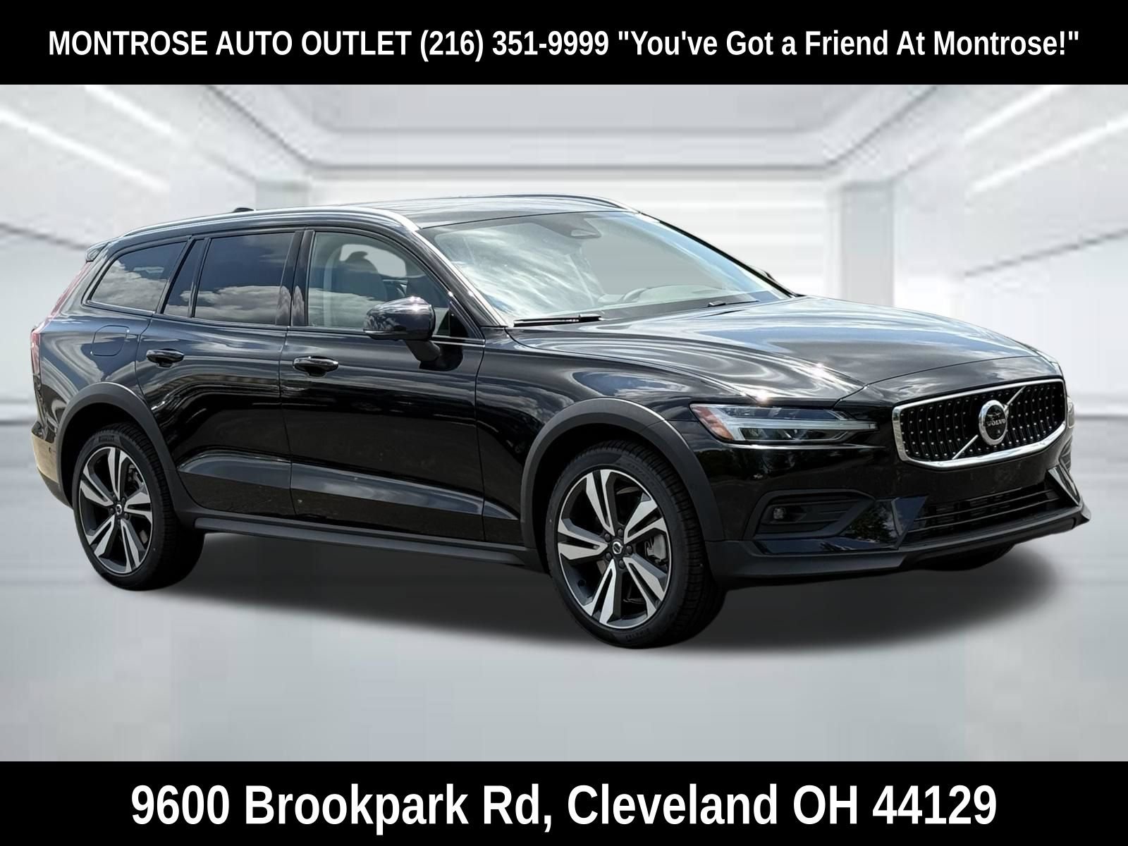 New 2026 Volvo V60 B5 Cross Country Plus w/ Protection Package Premier AWD/4WD image 7