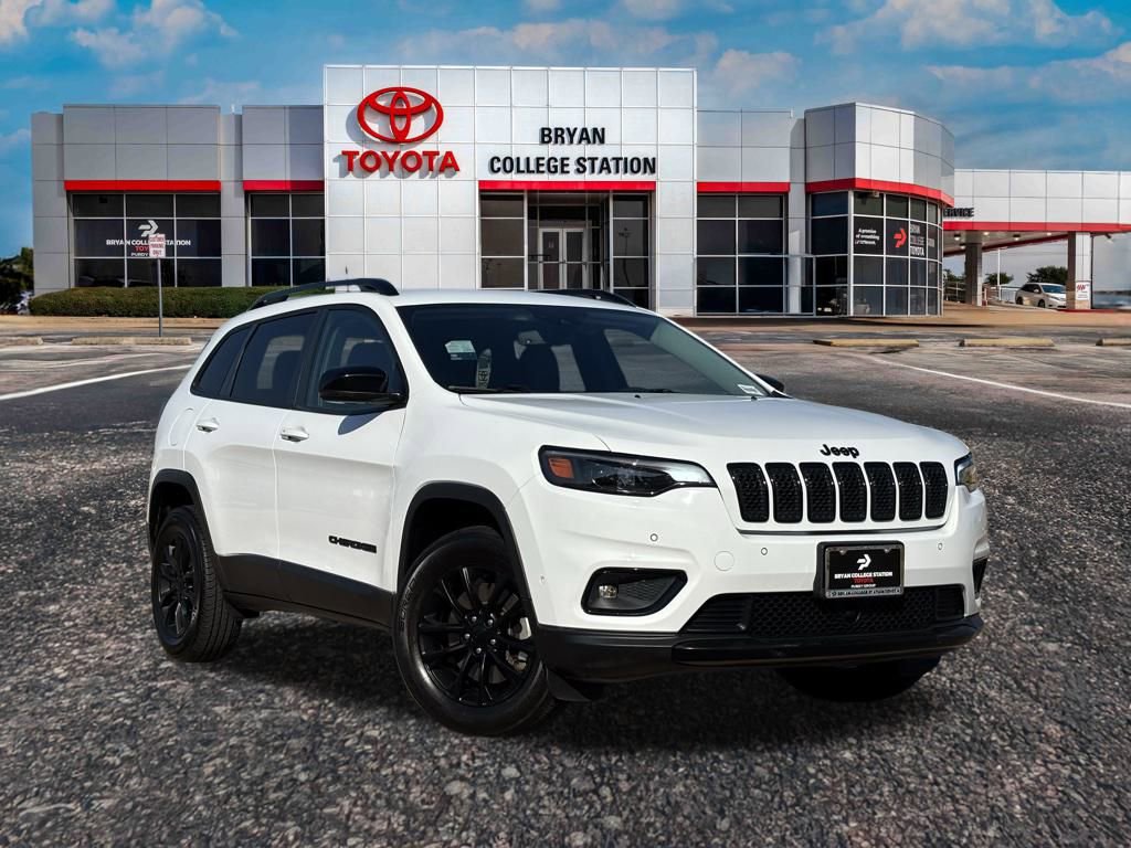 Used 2023 Jeep Cherokee Altitude Lux