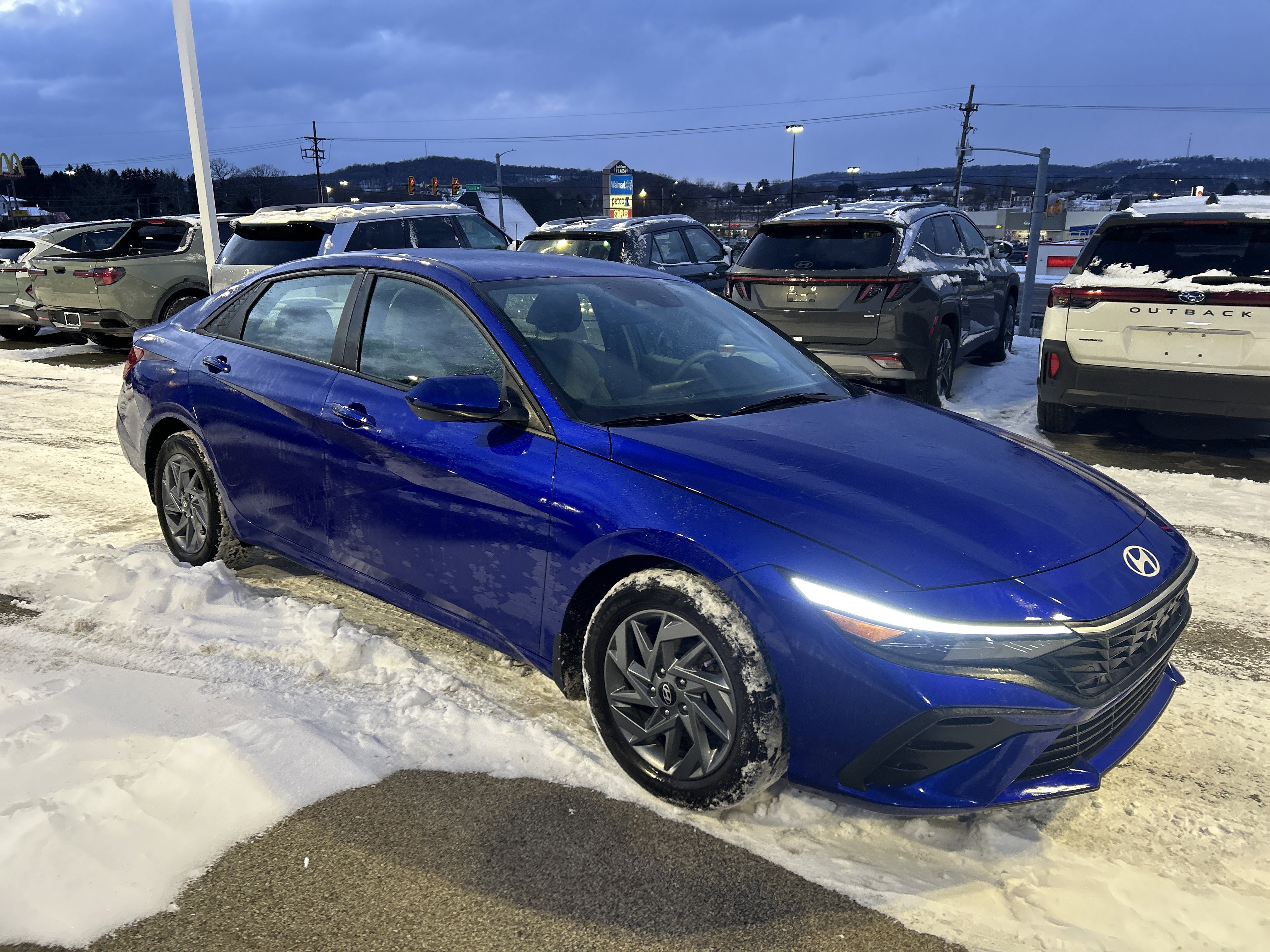 Certified 2024 Hyundai Elantra SEL image 1