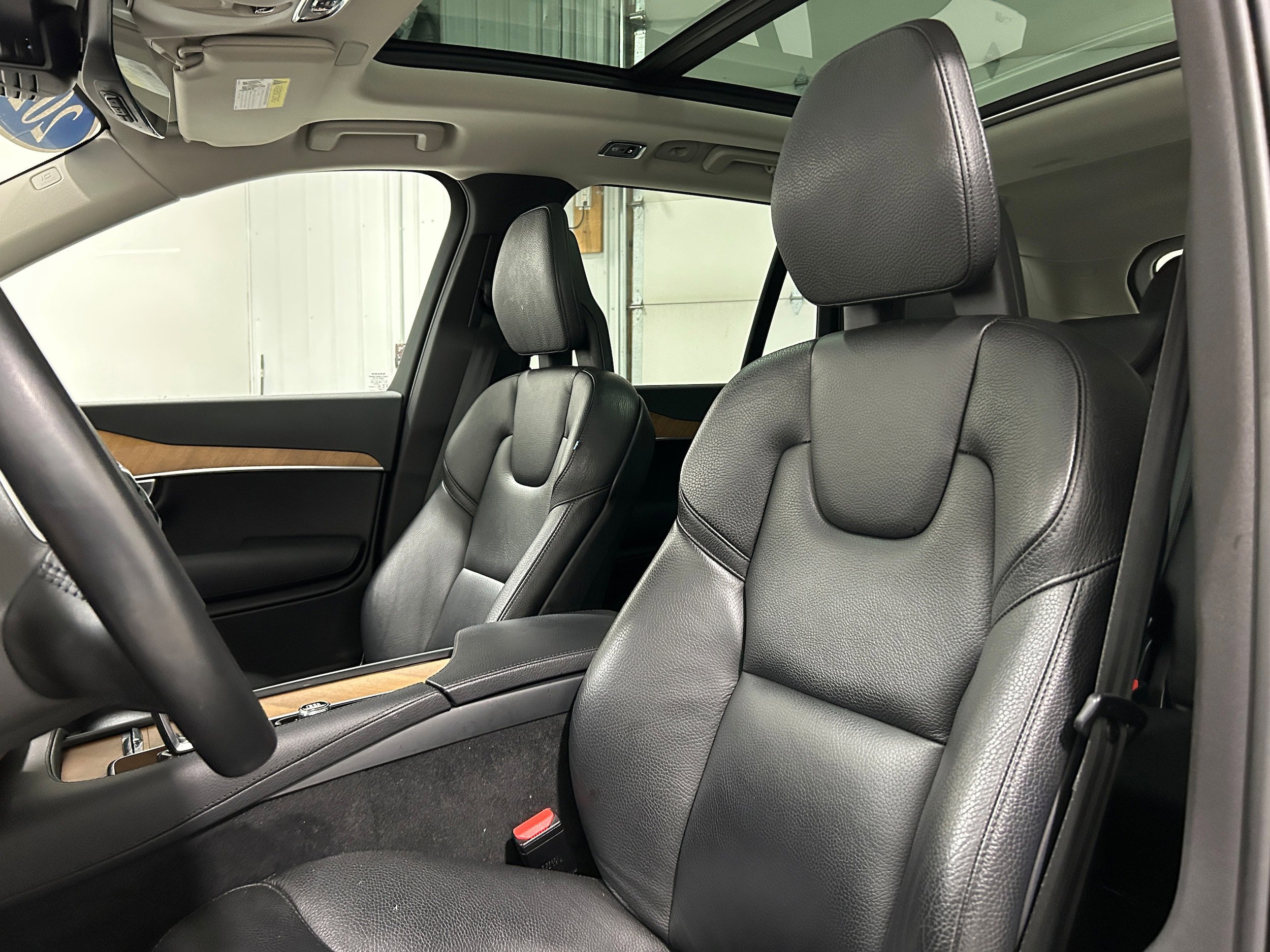 Used 2022 Volvo XC90 T8 Inscription Expression w/ Climate Package AWD/4WD image 22