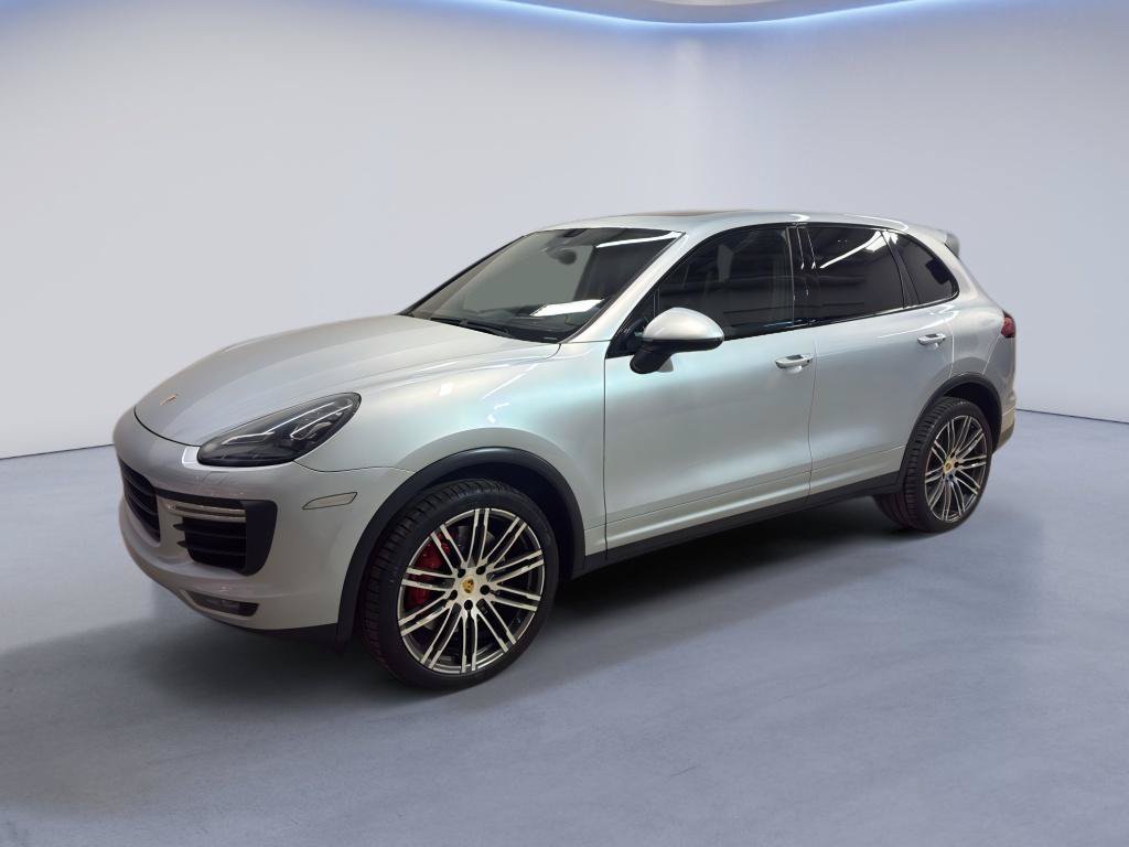 Used 2016 Porsche Cayenne Turbo AWD/4WD image 3