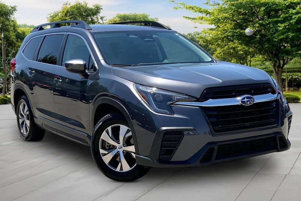 Used 2024 Subaru Ascent Premium w/ Convenience Package AWD/4WD image 3