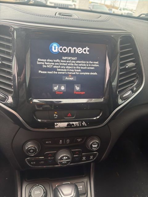 Certified 2020 Jeep Cherokee Limited image 10