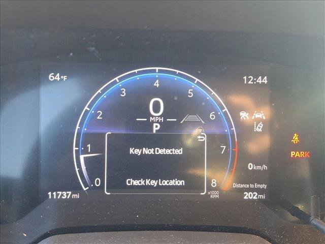 Certified 2023 Toyota Corolla Cross XLE image 11